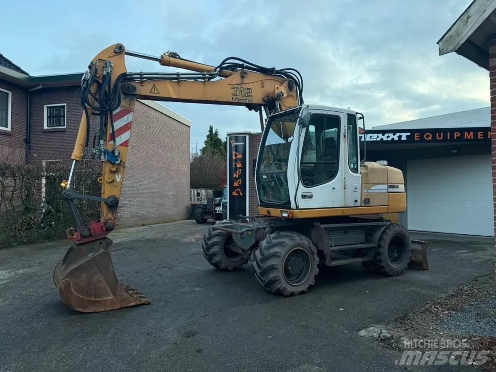 Liebherr A312 Excavatoare cu roti