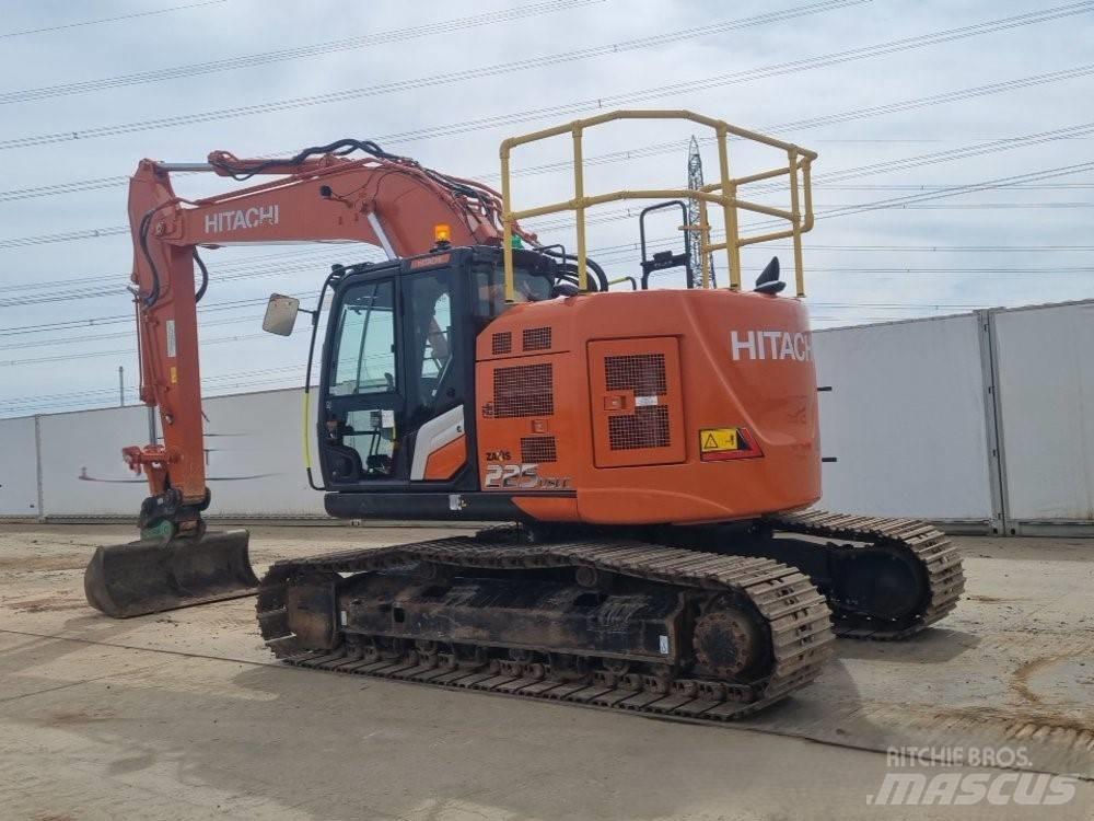 Hitachi ZX225USLC-7 Excavatoare pe șenile
