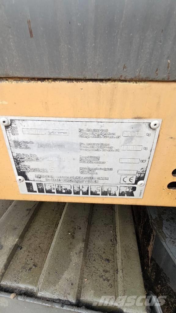 Liebherr 904 Excavatoare cu roti