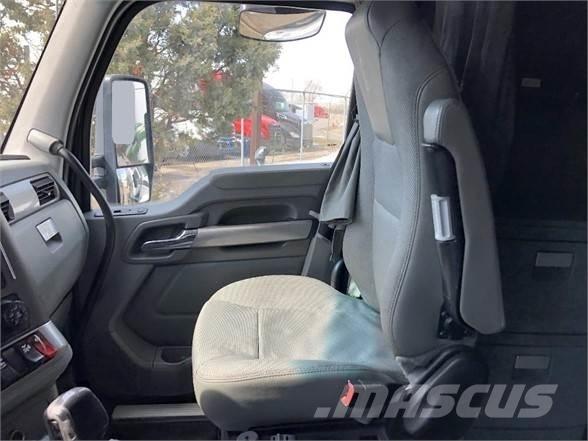 Kenworth T680 Autotractoare