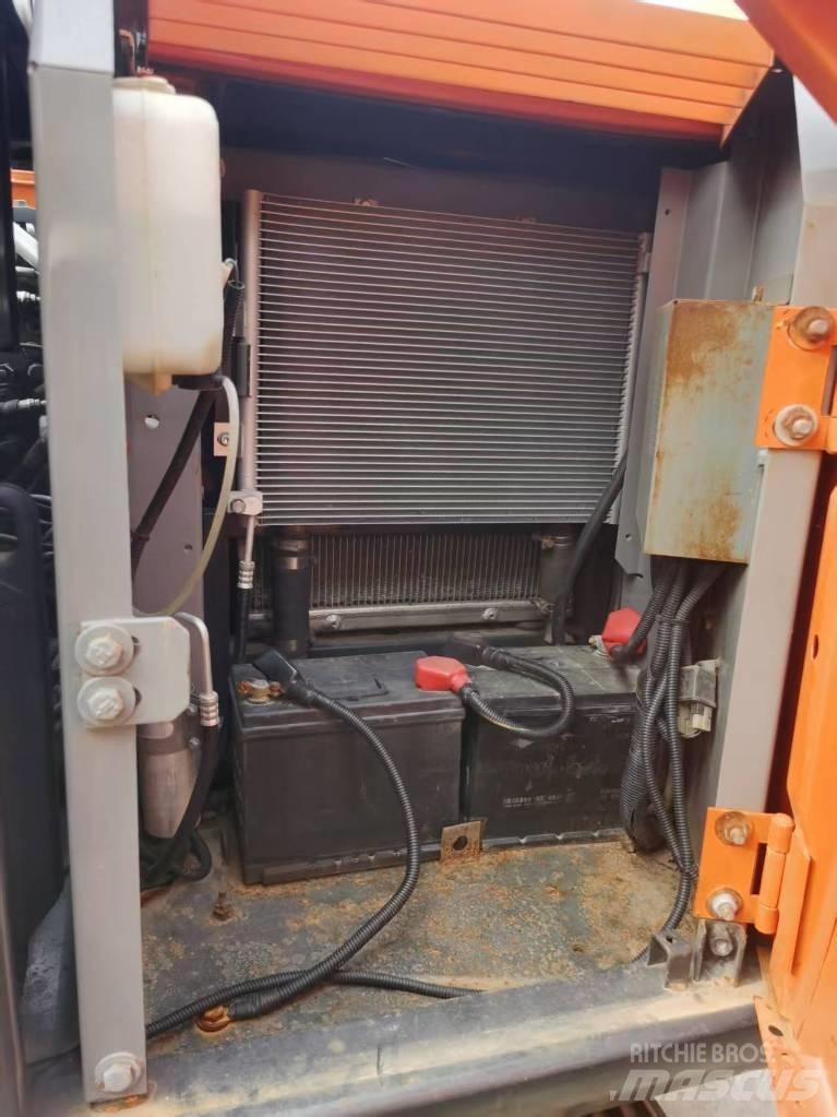 Hitachi ZX 70 Excavatoare 7t - 12t