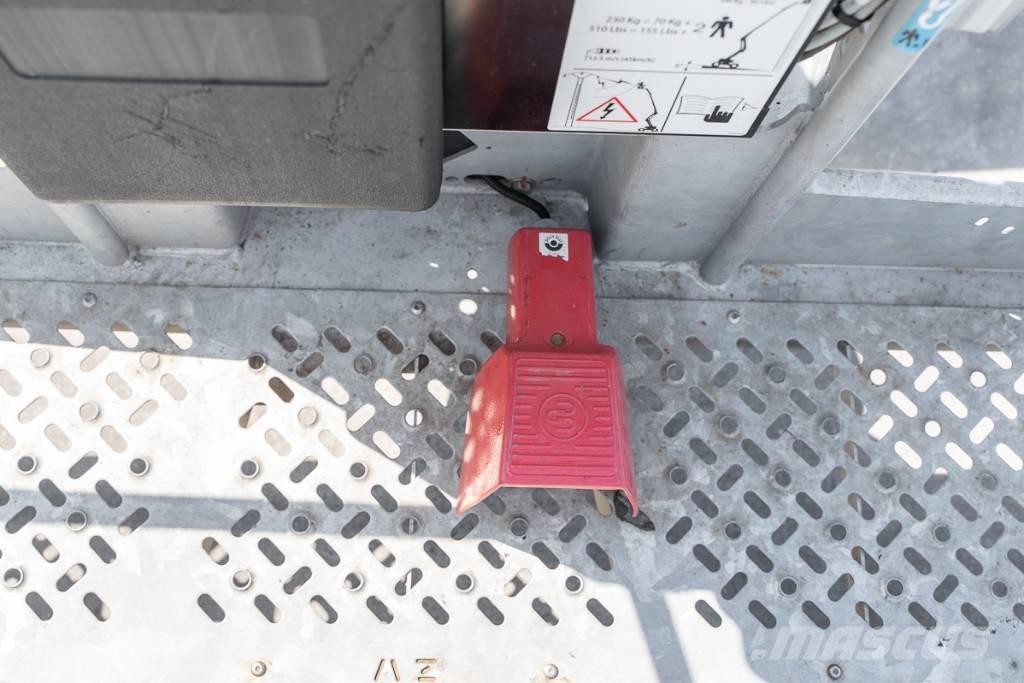 Manitou 200 ATJ Nacele cu brat articulat