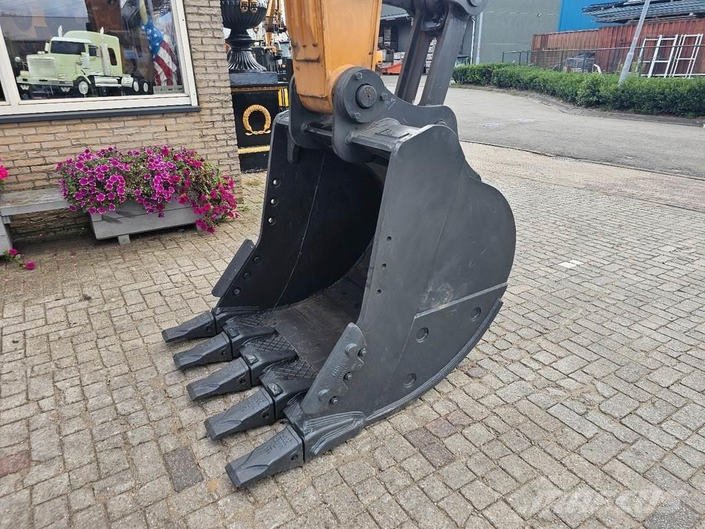CASE CX220C Excavatoare pe șenile
