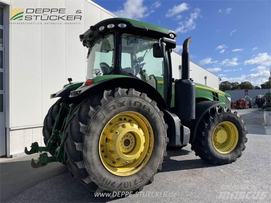 John Deere 8335R Tractoare