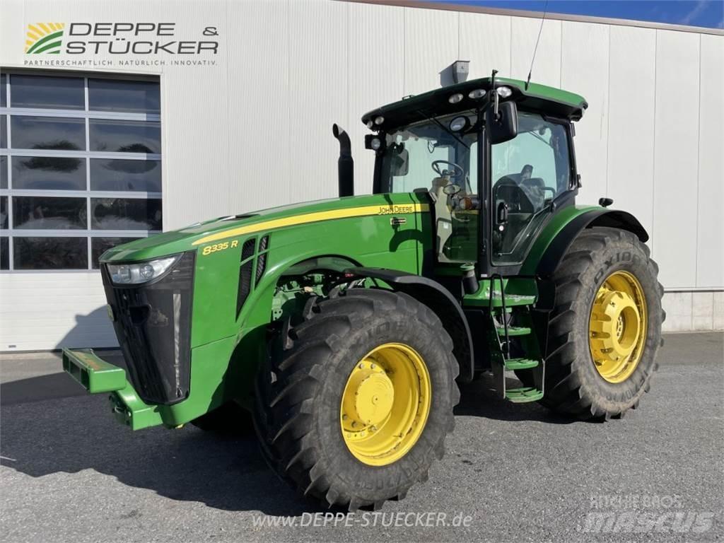 John Deere 8335R Tractoare