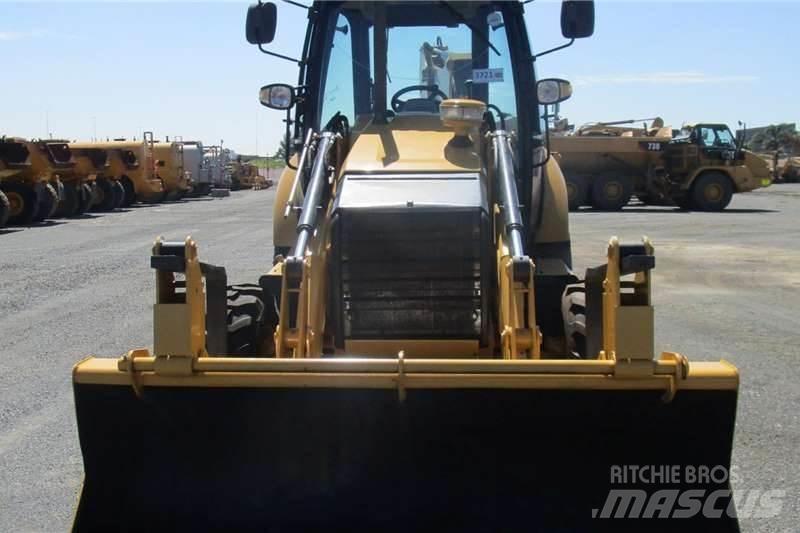 CAT 428F Buldoexcavatoare