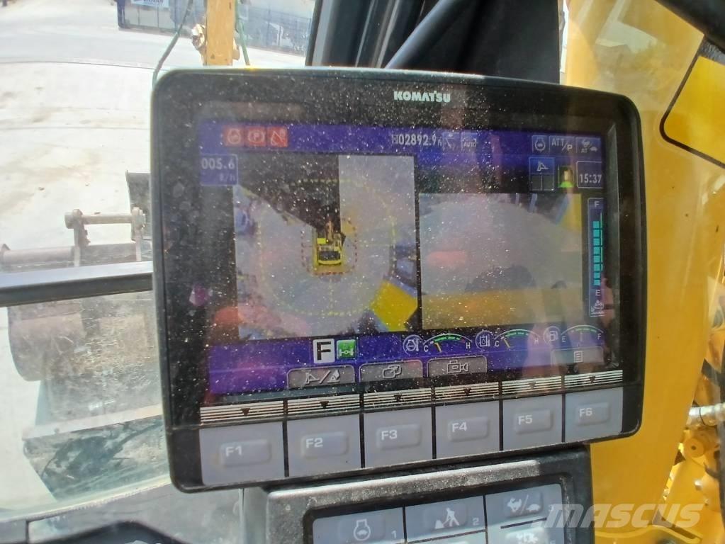 Komatsu PW 148-11 Excavatoare cu roti