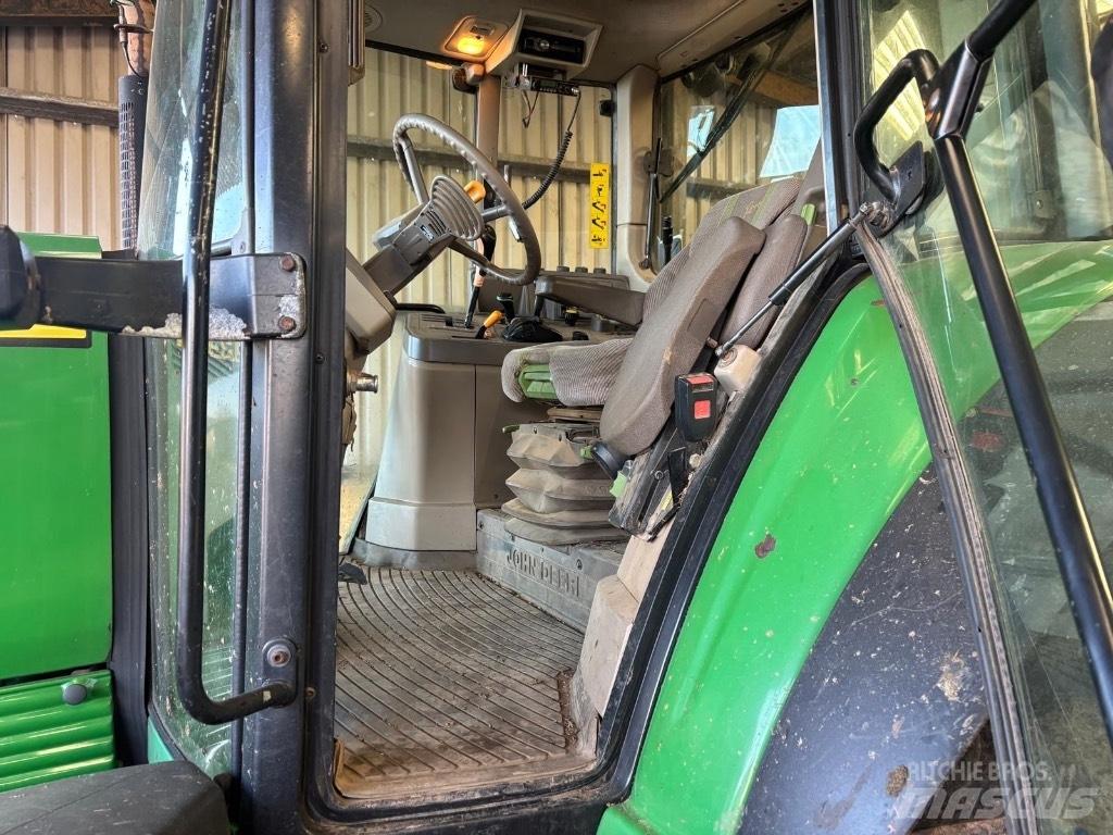 John Deere 6930 Tractoare
