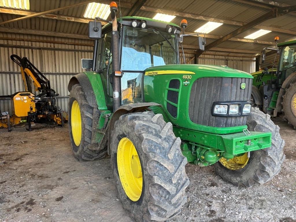 John Deere 6930 Tractoare