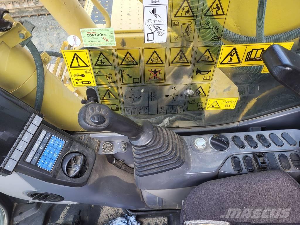 Komatsu PC210LCi-11 Excavatoare pe șenile
