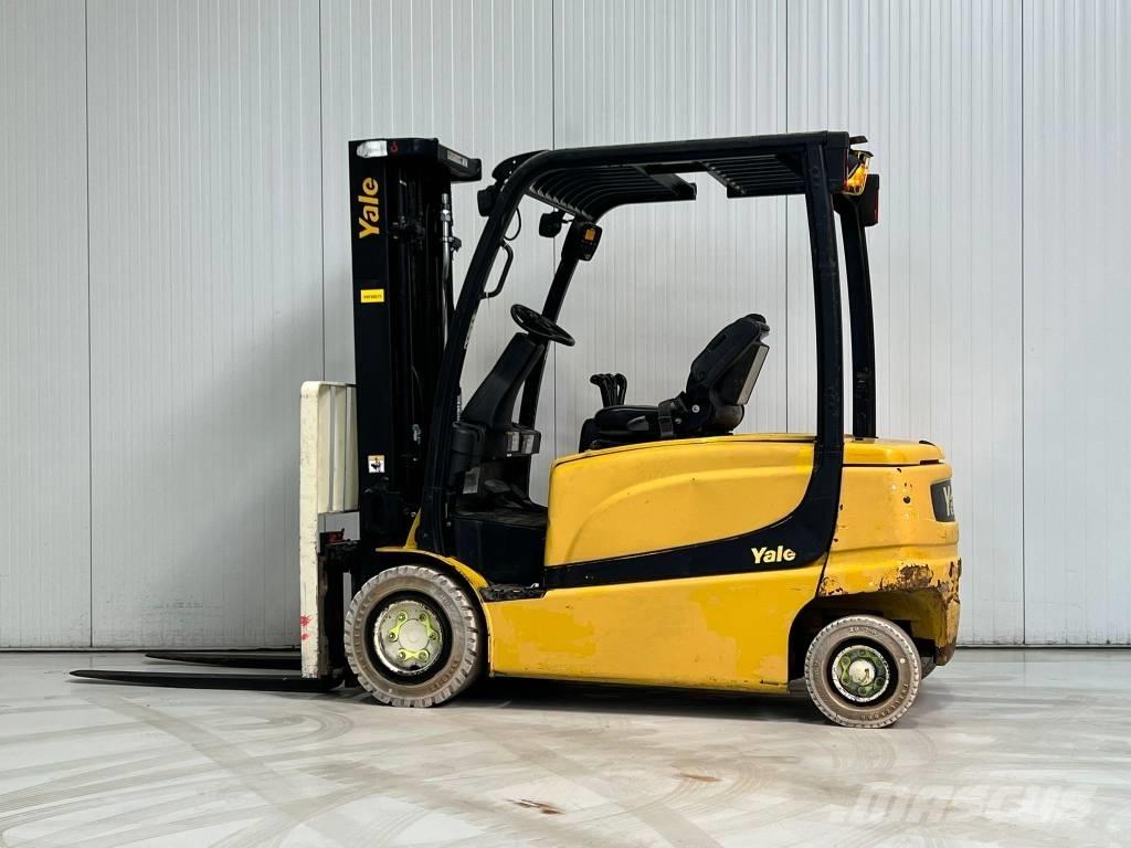 Yale ERP30VL Stivuitor electric