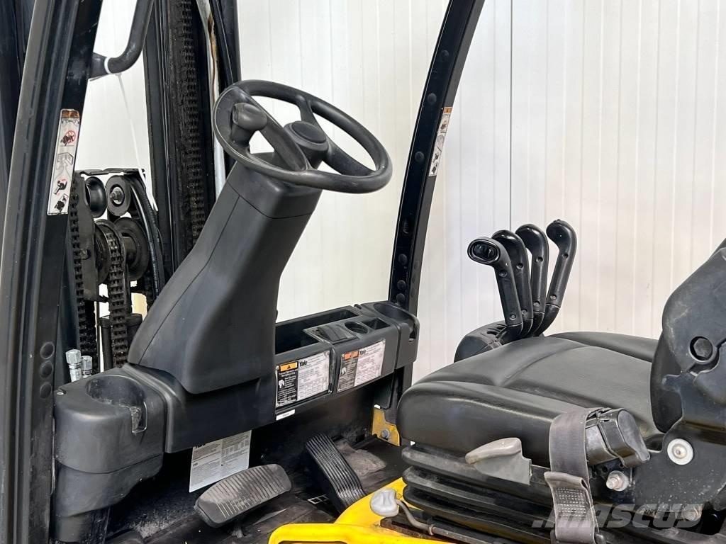 Yale ERP30VL Stivuitor electric