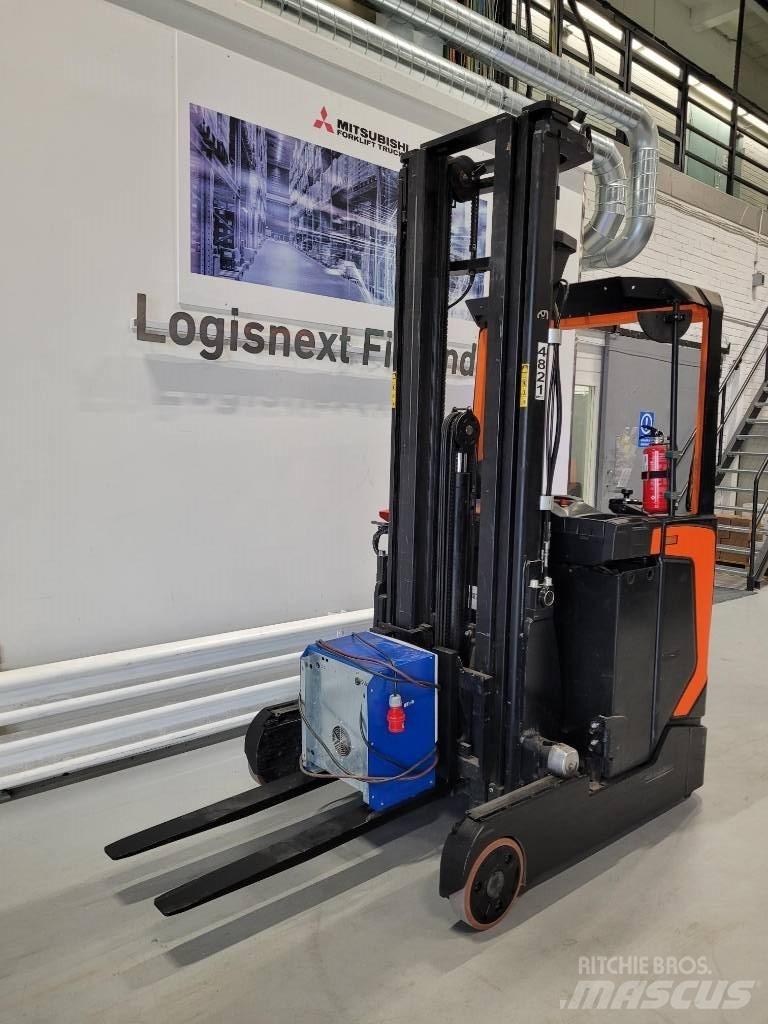 Rocla HSF16 Stivuitor cu catarg retractabil