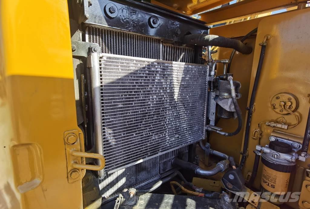 CAT 308 E 2 Excavatoare pe șenile
