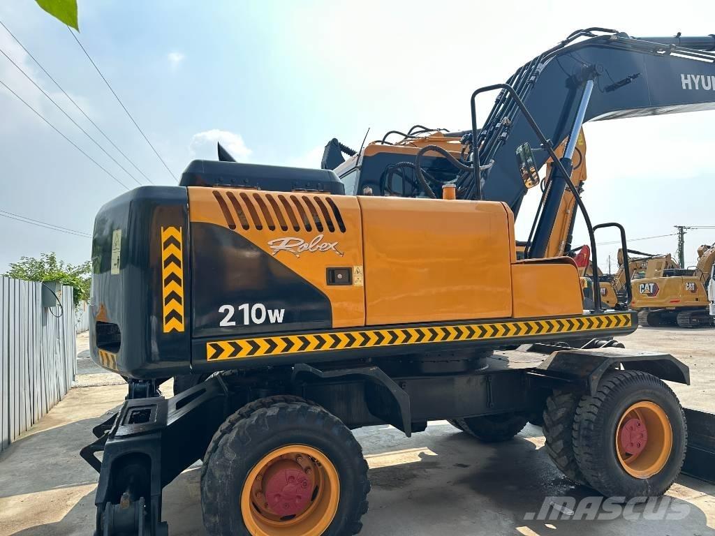 Hyundai 210W-9 Excavatoare cu roti