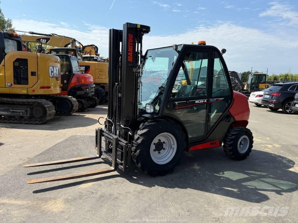 Manitou MC 25 Masini de teren dificil