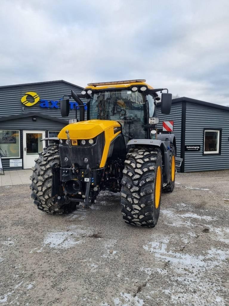 JCB Fastrac 4220 Tractoare