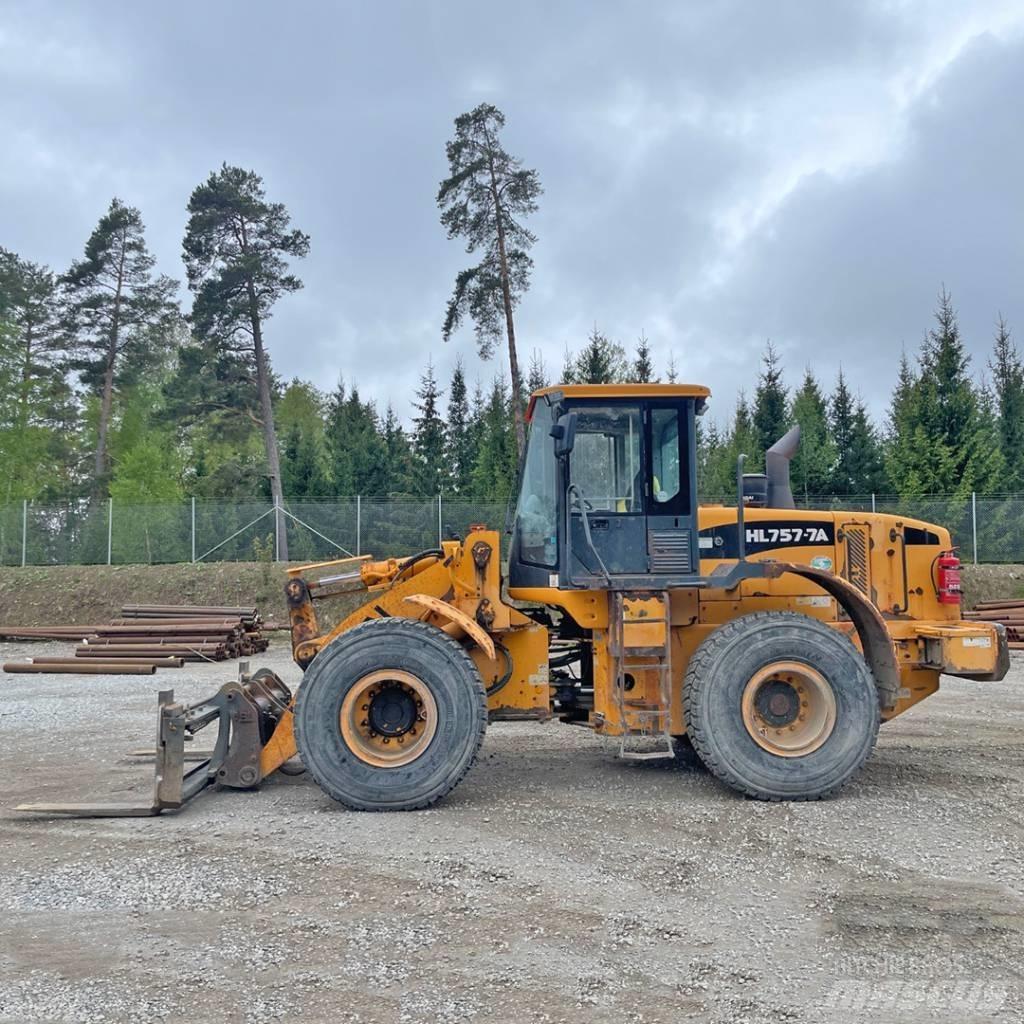 Hyundai HL 757-7 A Incarcator pe pneuri