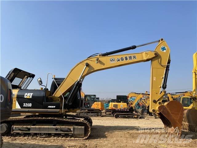 CAT 326D Excavatoare pe șenile
