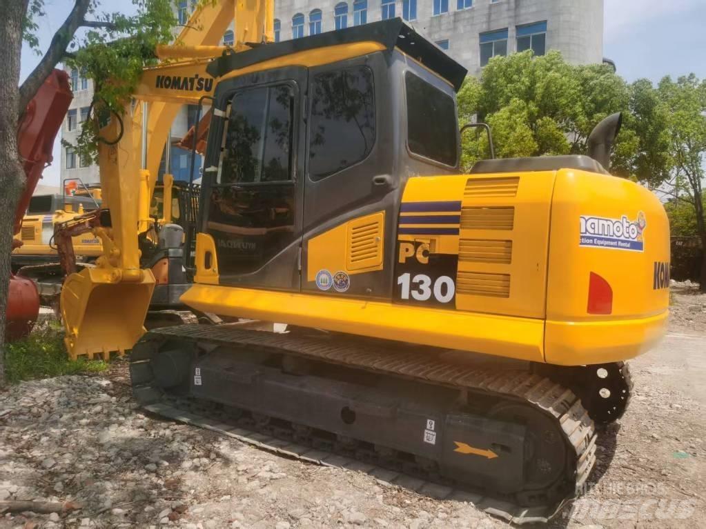 Komatsu PC 130 Excavatoare pe șenile

