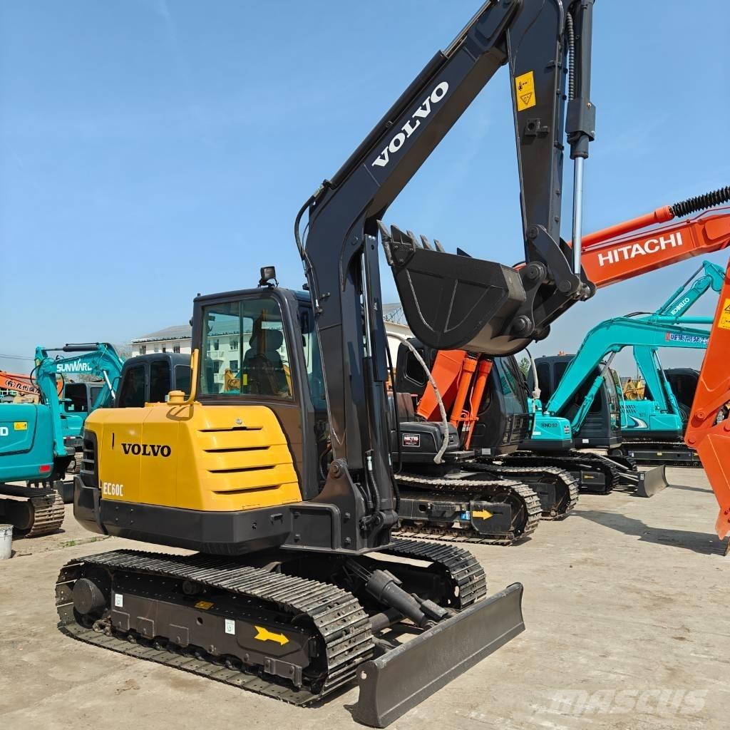 Volvo 60 Excavatoare pe șenile
