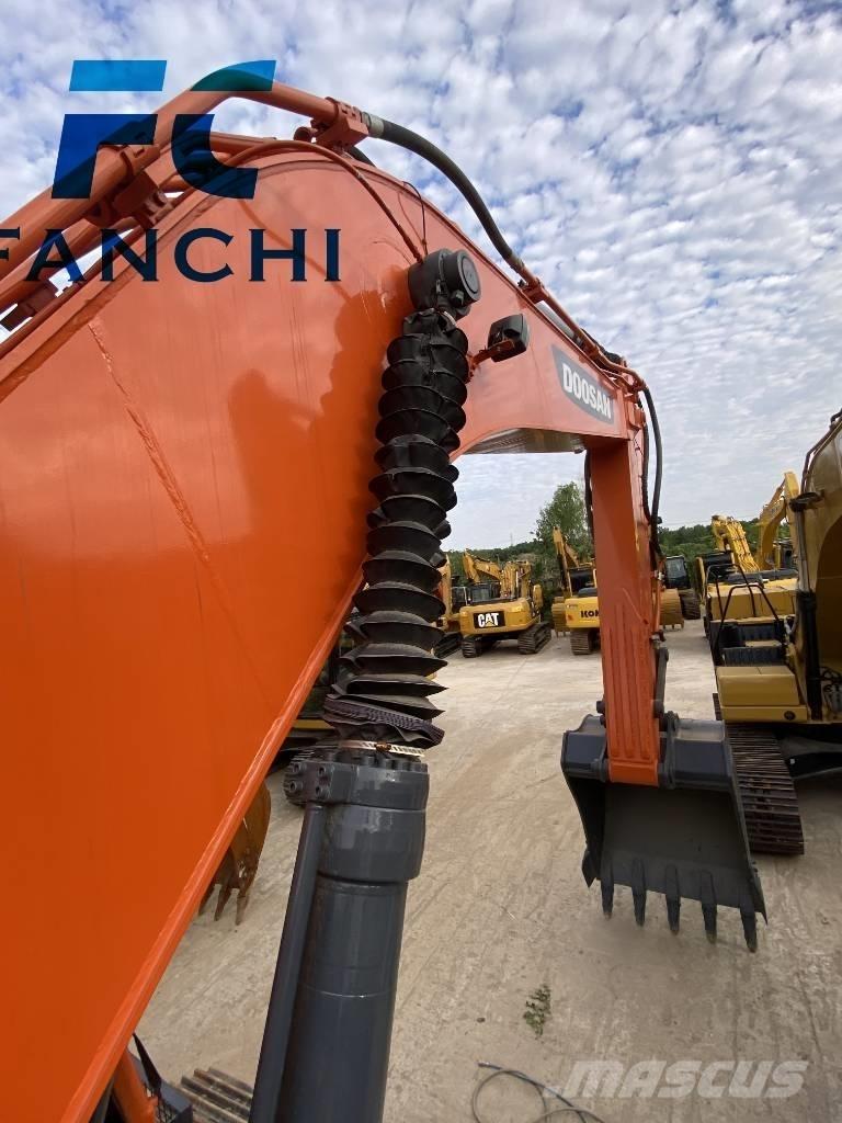 Doosan DX 340 LC Excavatoare pe șenile
