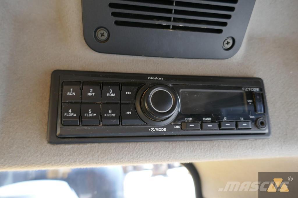 CAT 320FL Excavatoare pe șenile
