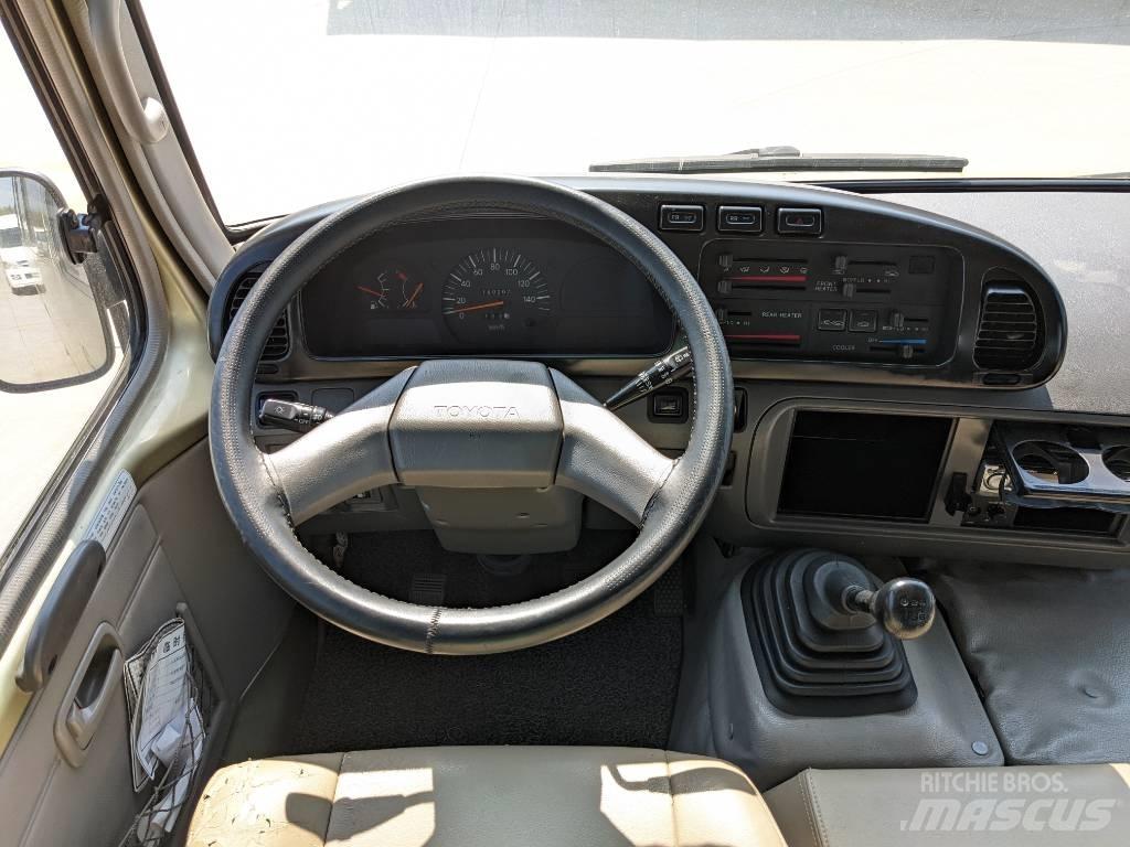 Toyota Coaster Bus Mini autobuze