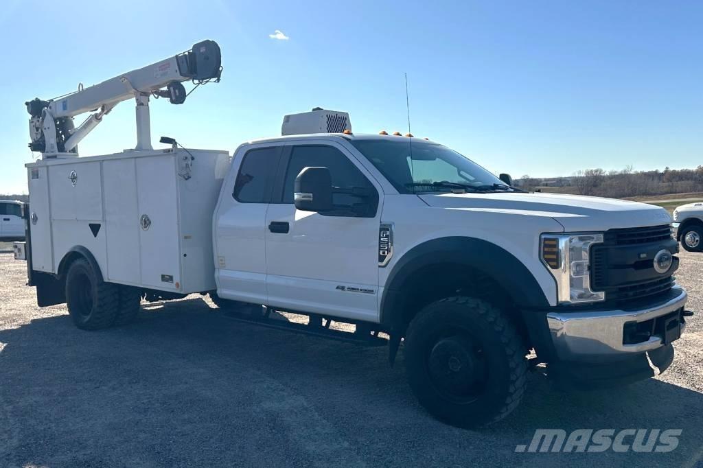 Ford F 550 XL SD Macarele