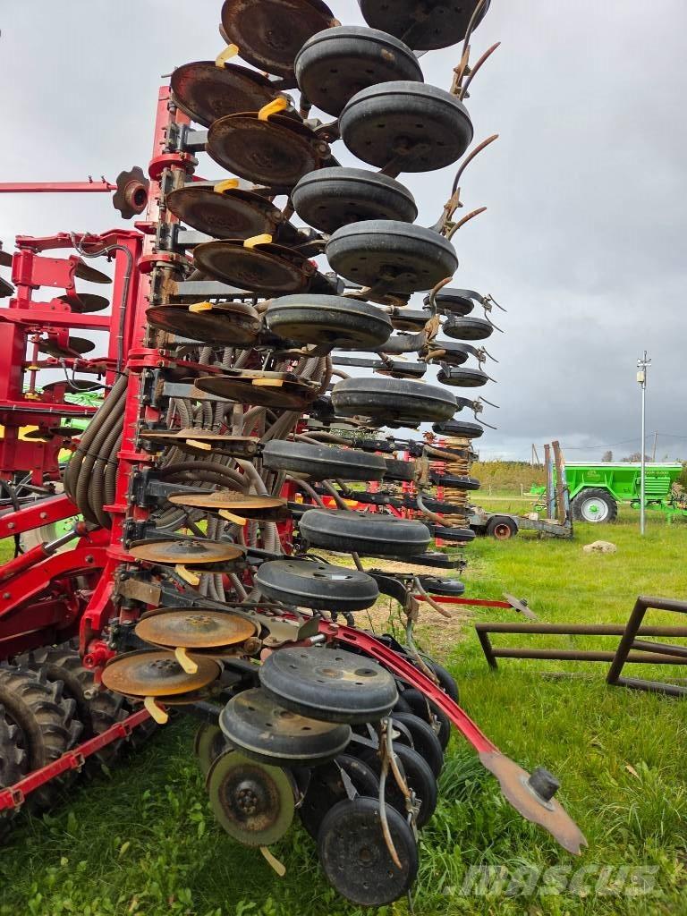 Horsch Focus 6 TD Perforatoare