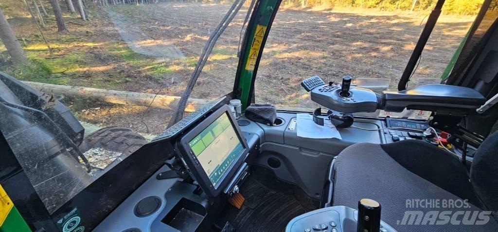 John Deere 1270 G Combine forestiere