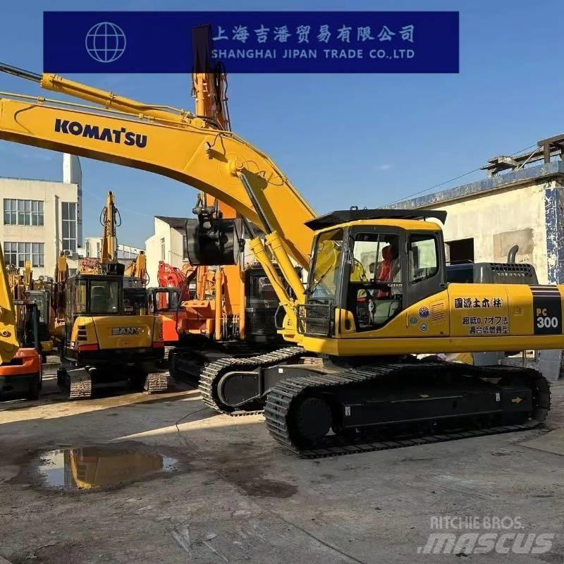 Komatsu PC 300 Excavatoare pe șenile
