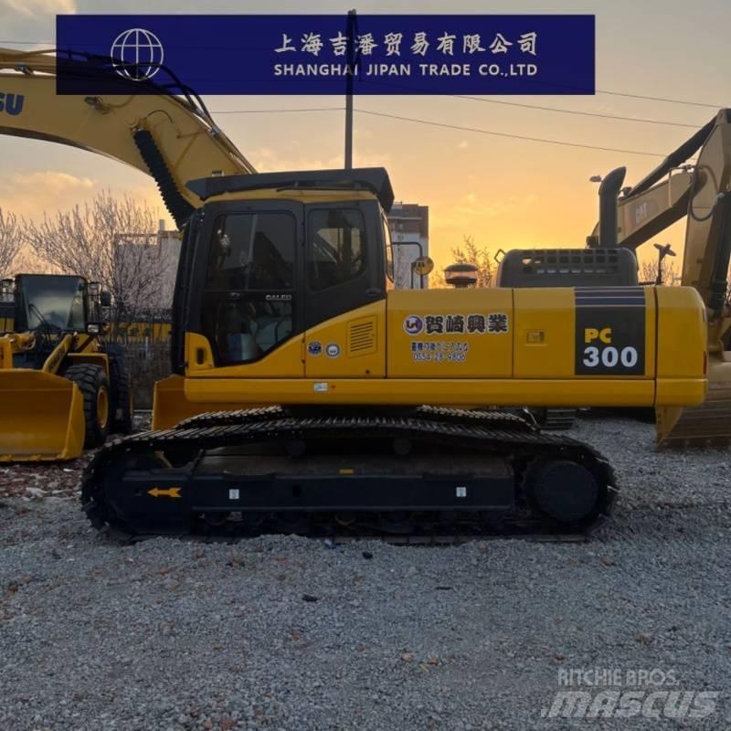 Komatsu PC 300 Excavatoare pe șenile
