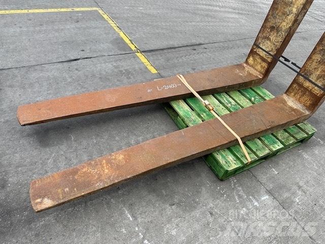CAT 25-30 ton /988 Furci