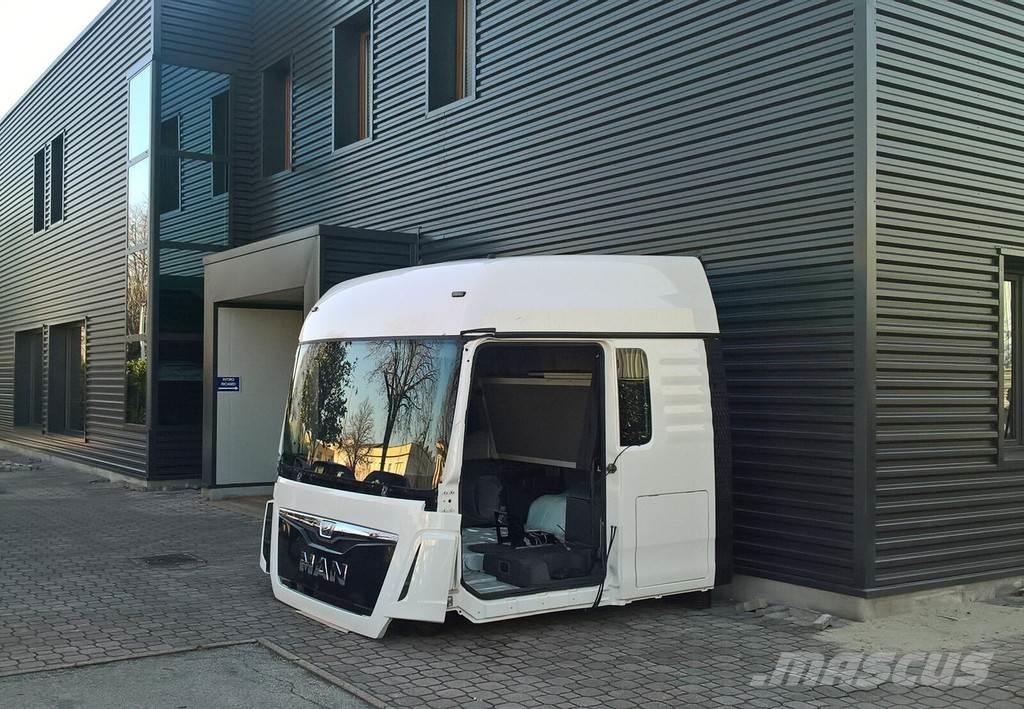 MAN TGX XLX EURO 6 Cabine si interior