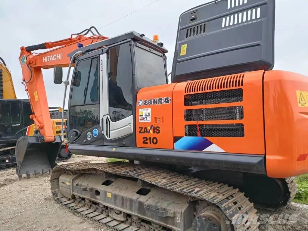 Hitachi ZX210 Excavatoare pe șenile
