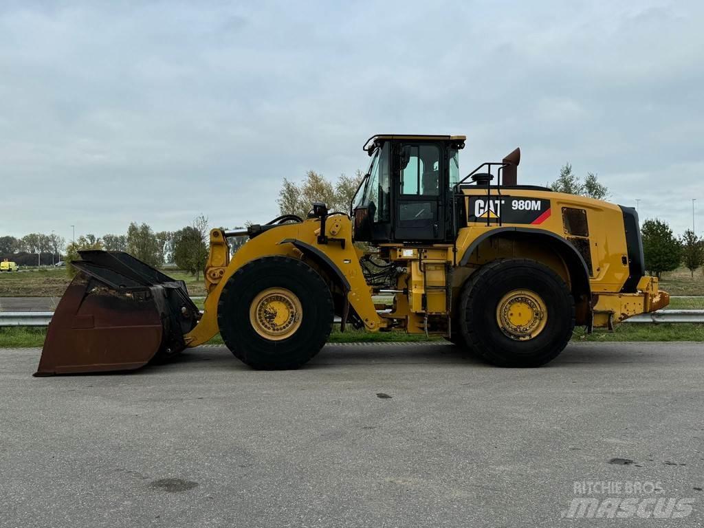 CAT 980M Incarcator pe pneuri
