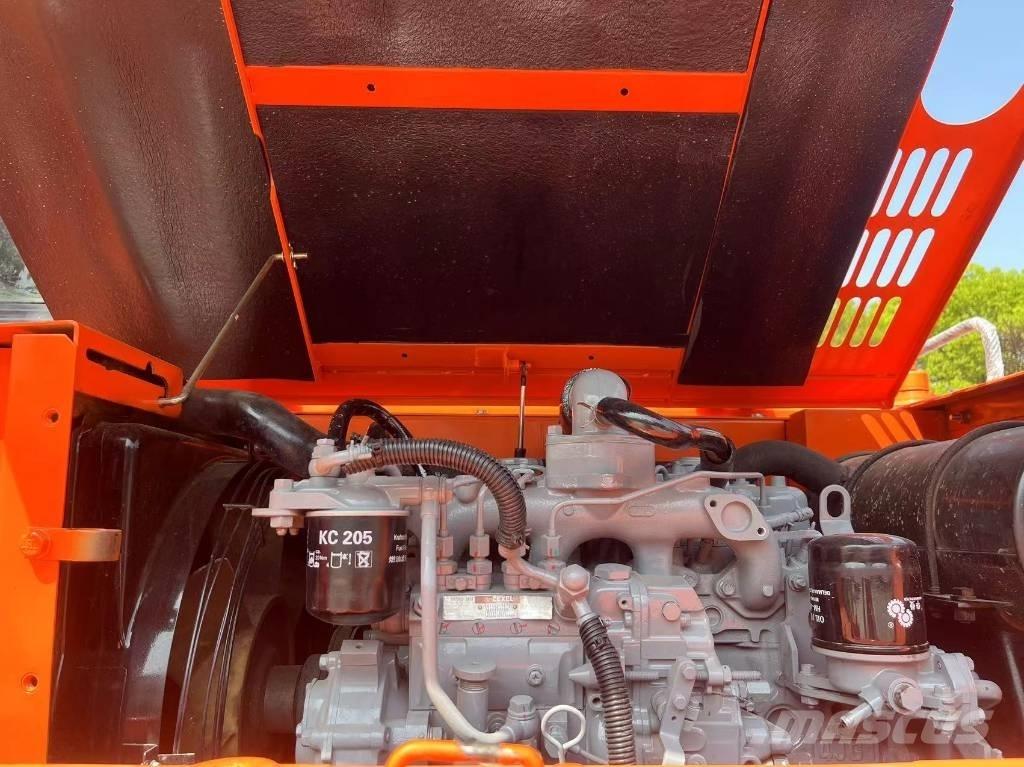 Hitachi ZX70 Excavatoare pe șenile
