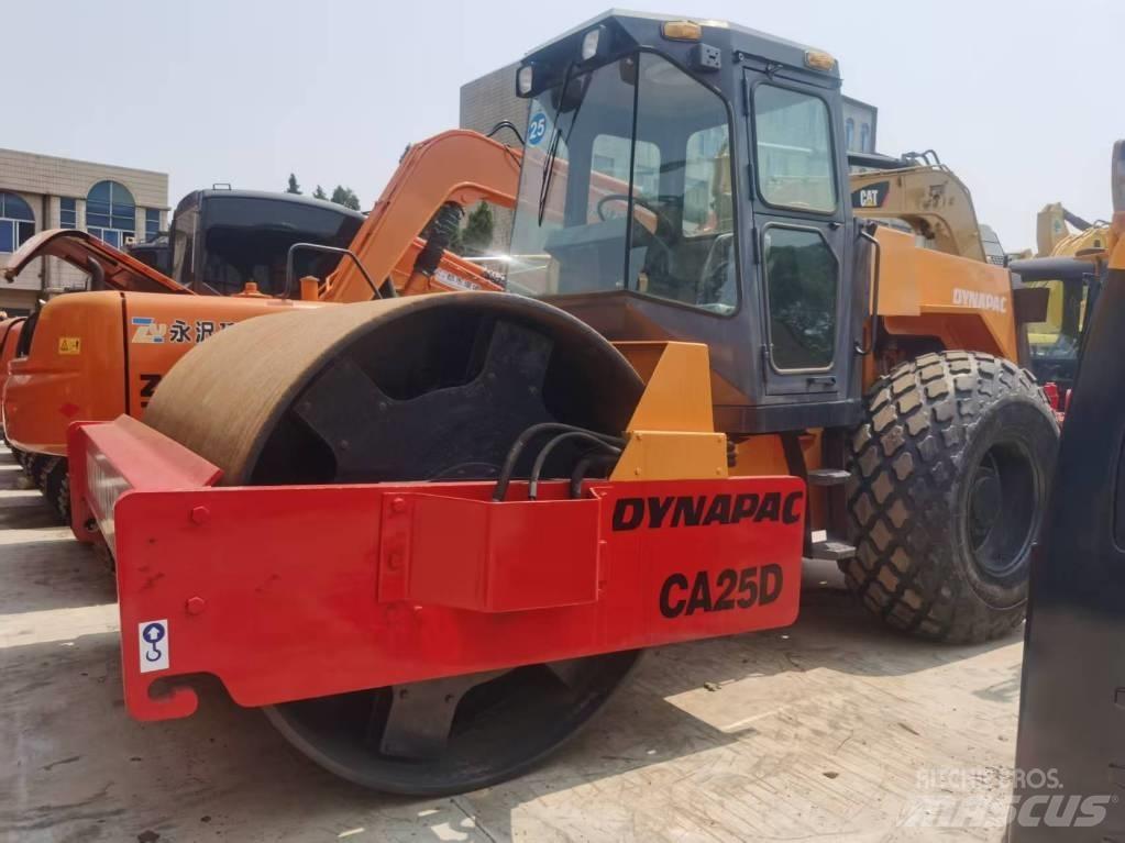 Dynapac ca25d Compactoare monocilindrice