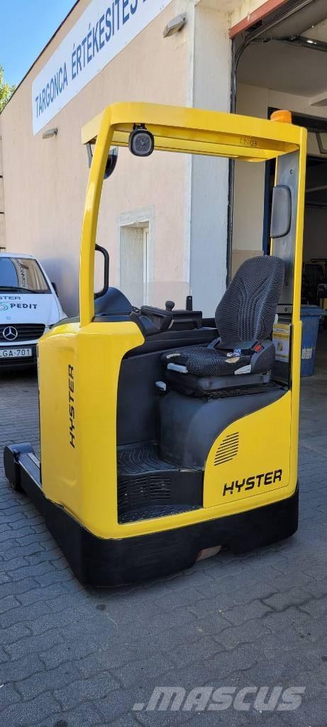 Hyster R 1.4 Stivuitor cu catarg retractabil