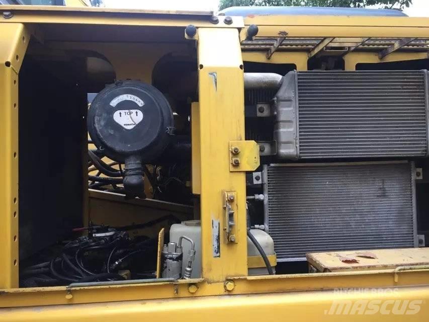 Komatsu pc200-7 Excavatoare pe șenile
