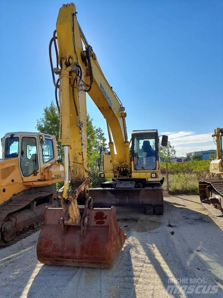 Komatsu PW200-7 Excavatoare cu roti