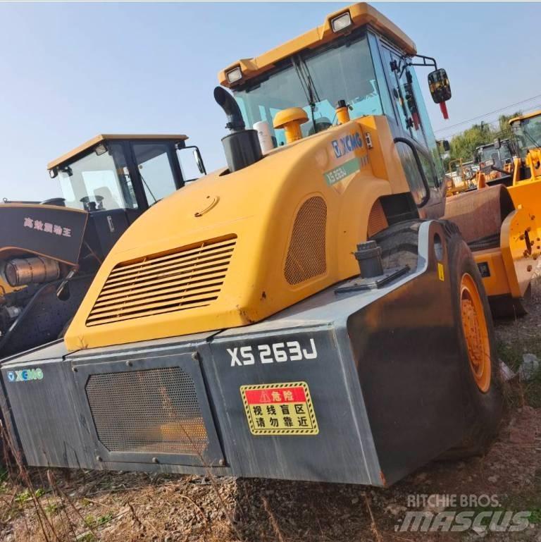 XCMG XS 263 J Compactoare monocilindrice