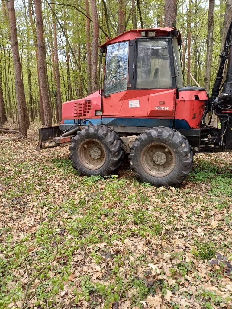 Valmet 840.2 Transportoare