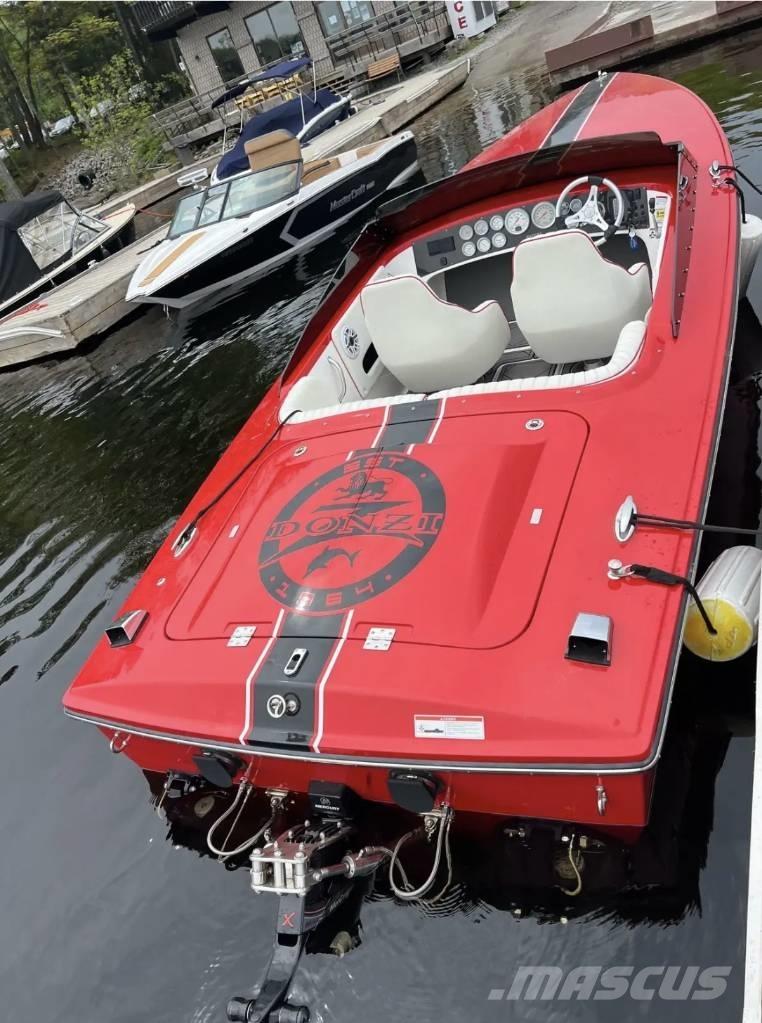  Donzi Classic 22 Barje si pontoane