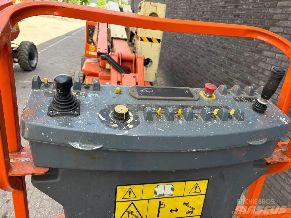JLG E450AJ Nacele cu brat articulat