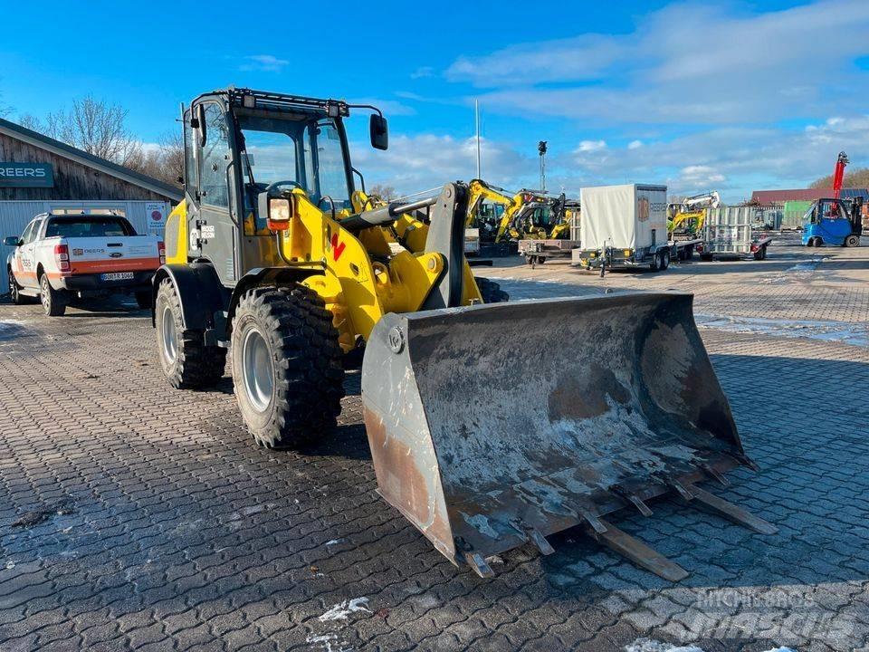 Wacker Neuson WL 44 Incarcator pe pneuri