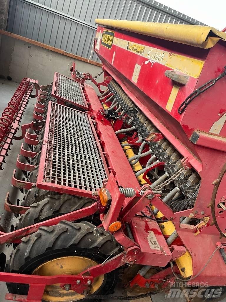 Väderstad Rapid400C Semanatoare
