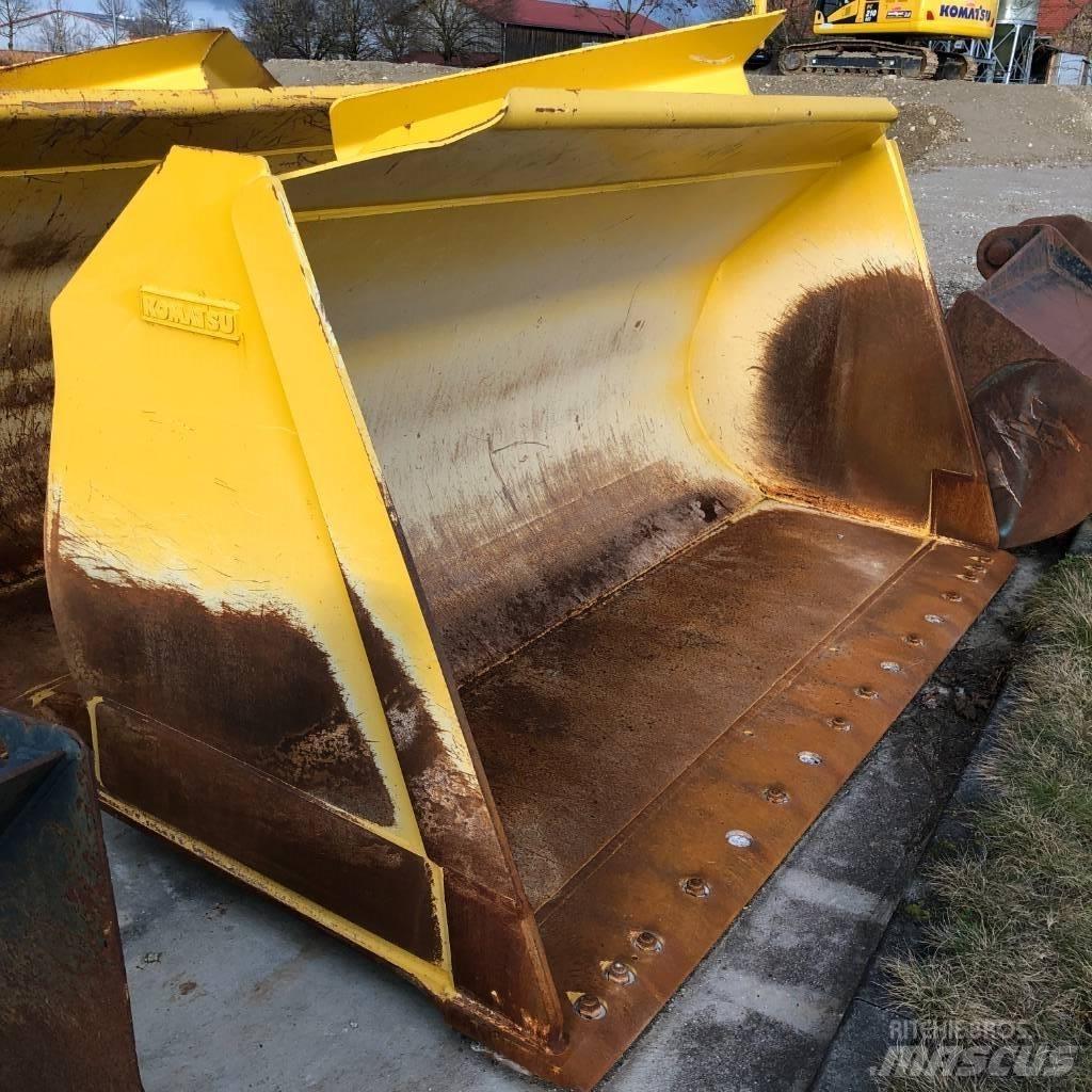Komatsu WA470-8 Incarcator pe pneuri