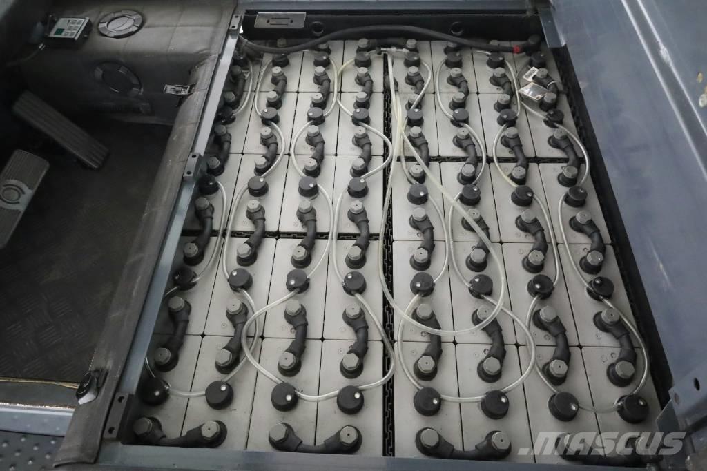 Toyota 8 FBMT 35 Stivuitor electric